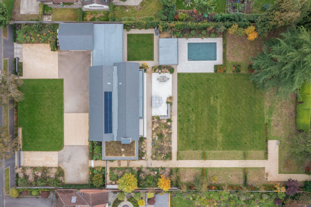 Direct aerial view of Park house in Chelteham